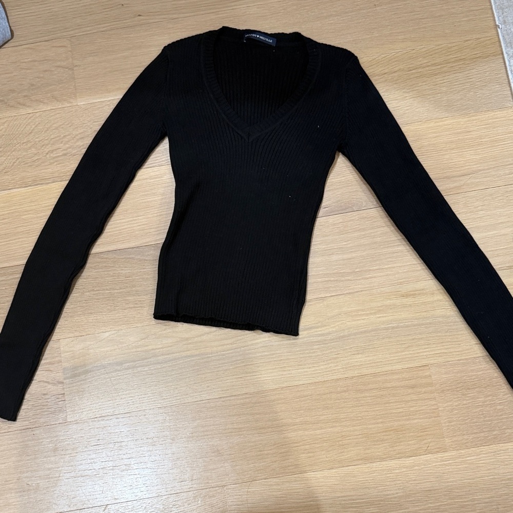 Vintage Brandy Melville Black V-Neck Ribbed Sweater